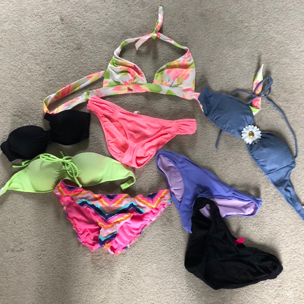 Victoria’s Secret bathing suit lot sz M and 34C